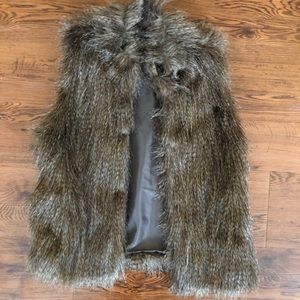 Women’s faux fur vest